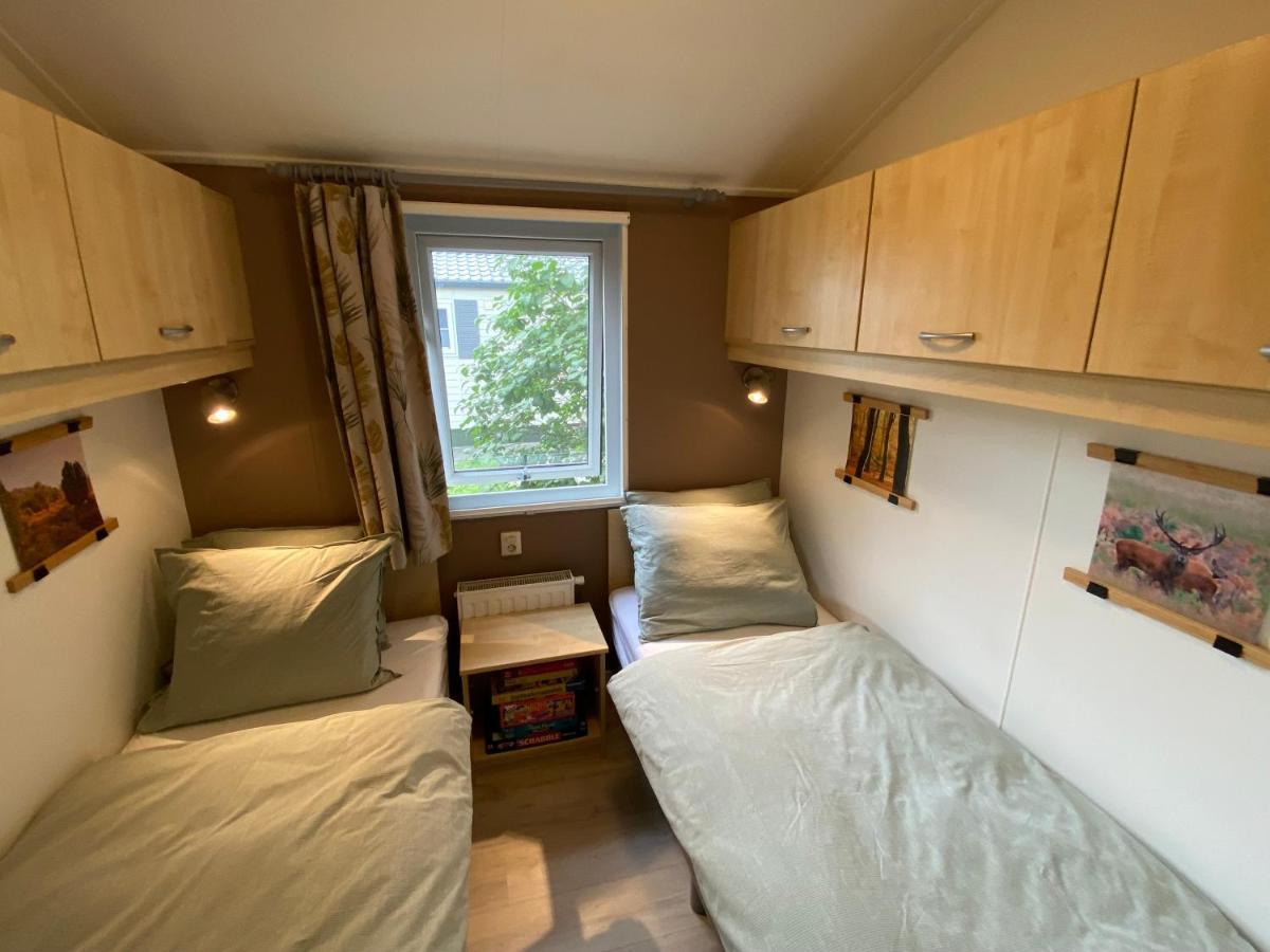 Ruim En Modern Chalet In De Veluwse Bossen Putten Dış mekan fotoğraf
